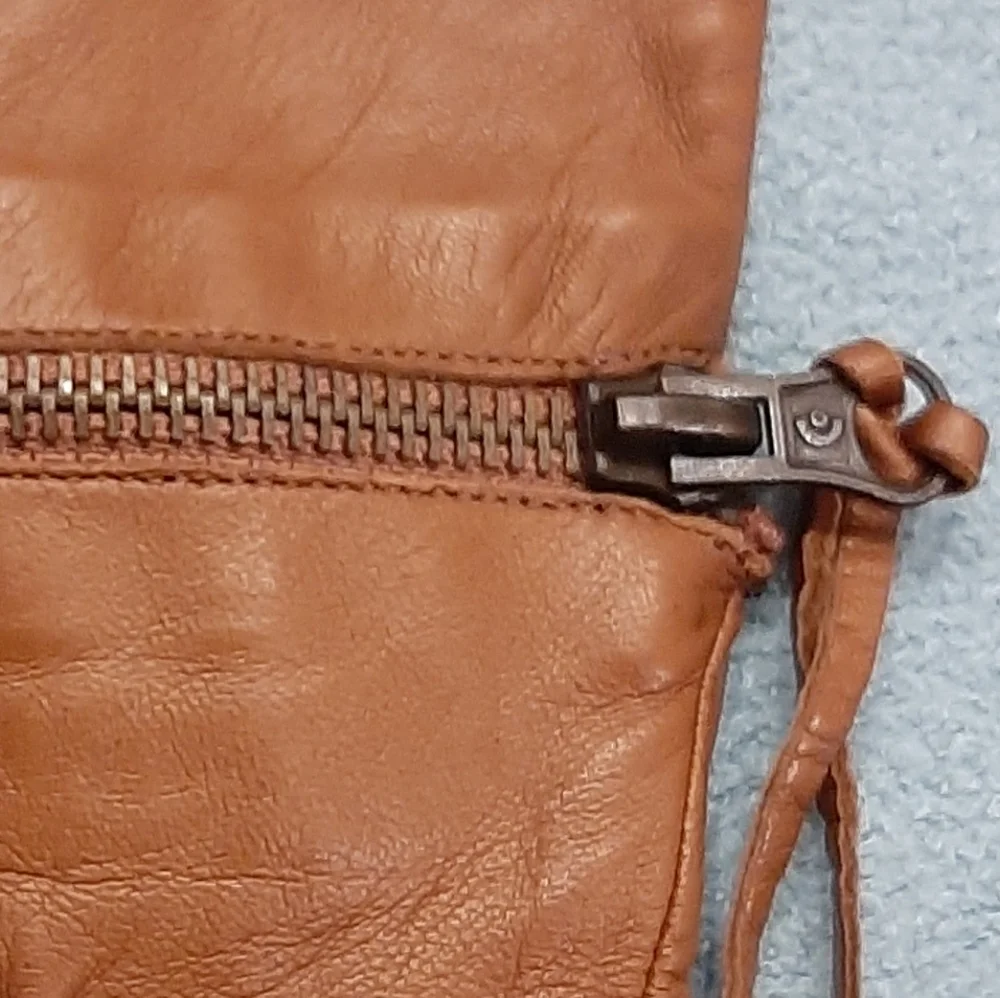 IMONI | Brown Leather, Adjustable Gloves